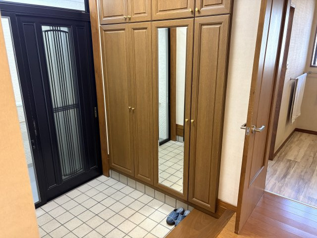 上越市本町2丁目≪店舗併用住宅≫の玄関