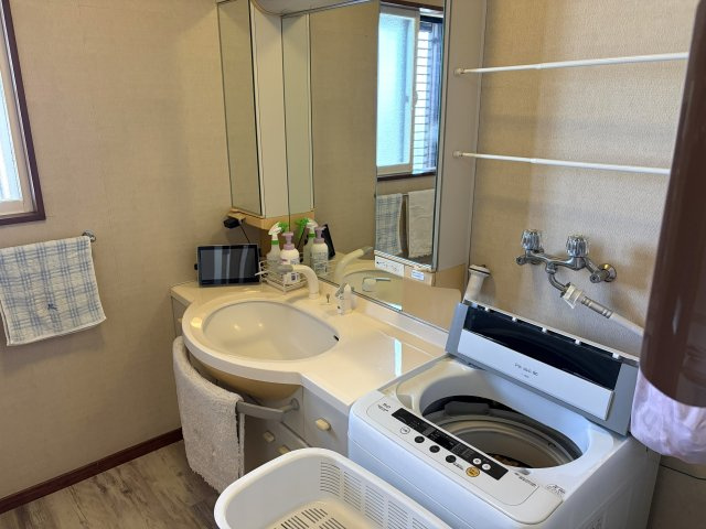 上越市本町2丁目≪店舗併用住宅≫の洗面所