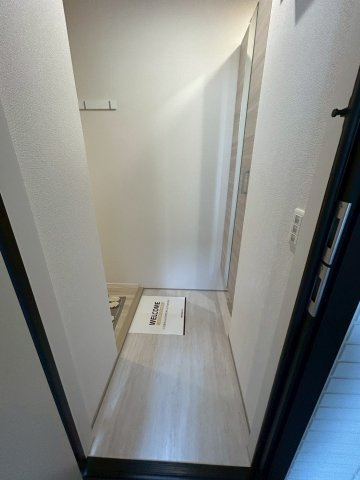 ル トレフルの玄関