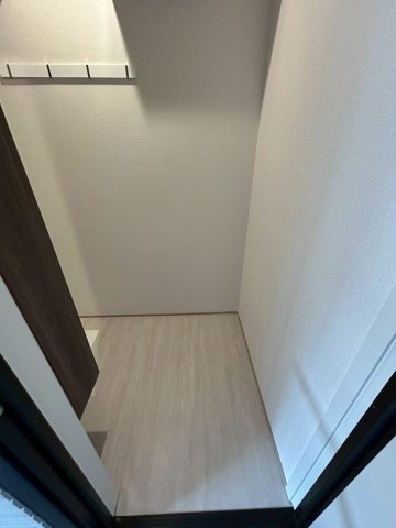 ル トレフルの玄関