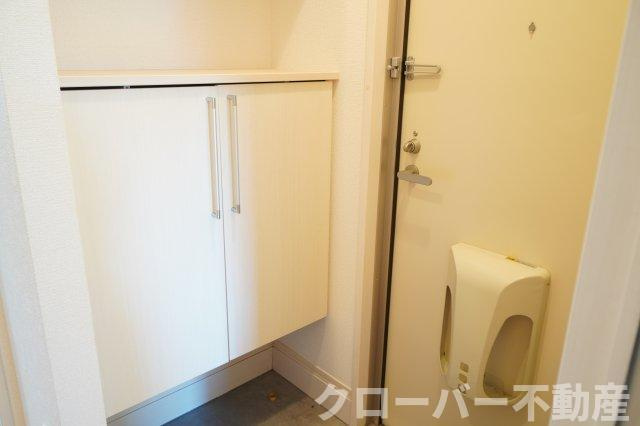 ロータス宇多津の玄関