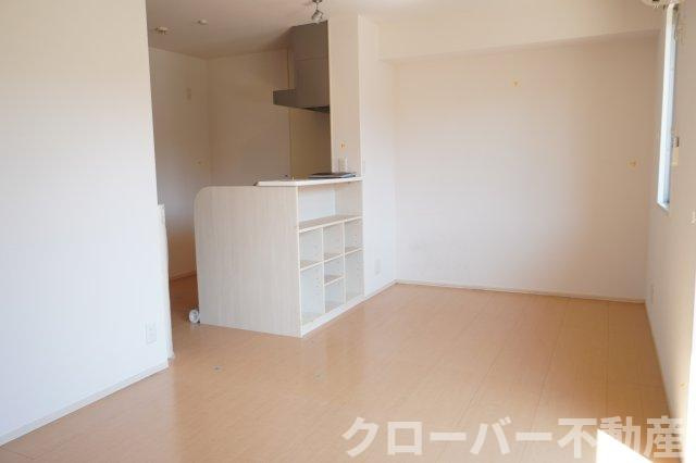 ロータス宇多津の居間・リビング
