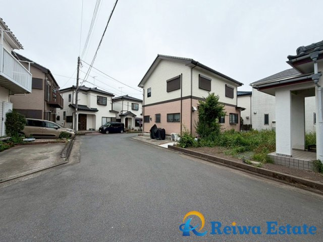 売地　茅ヶ崎市松林3丁目の前面道路含む現地写真