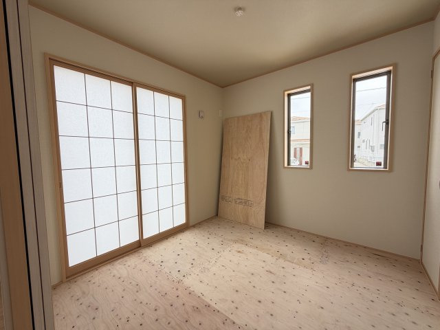 八重瀬町安里（全3棟）A号棟の和室|A号棟　和室4.5帖＋収納付き♪