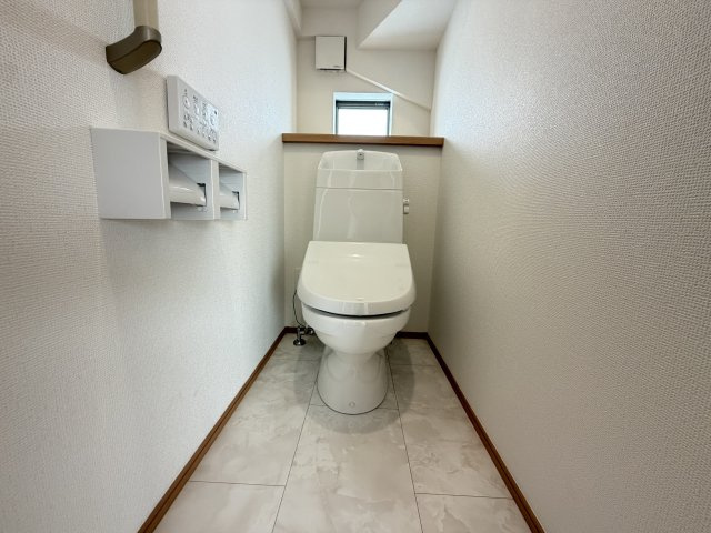 八重瀬町安里（全3棟）A号棟のトイレ|A号棟　温水洗浄便座♪