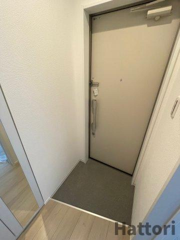 Chaton日新町の玄関