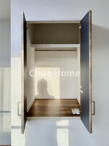 千住元町中古住宅の収納|階段上収納