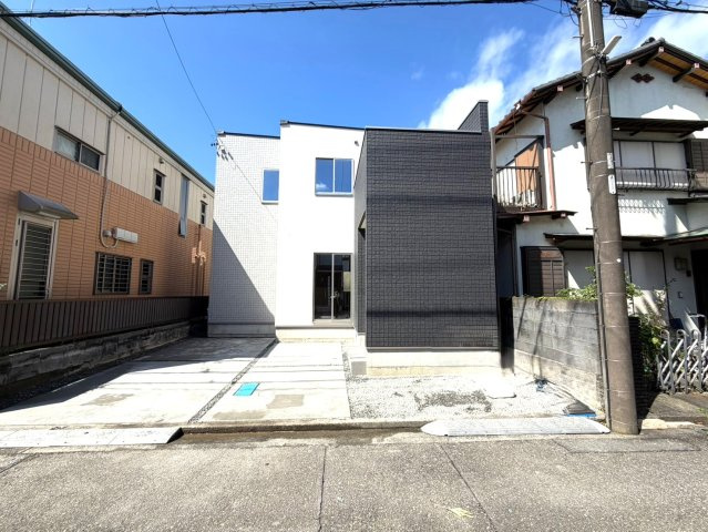 静岡市葵区平和一丁目12期　全１棟