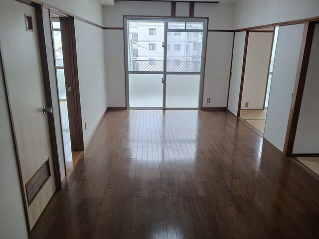 【居間・リビング】 | 福琉産業ビル前島 | リビングです