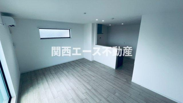  | LIB HIRAOKA