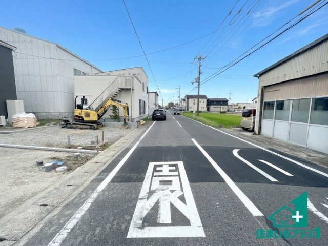 ★守山市川田町　第1期　新築一戸建ての前面道路含む現地写真|周辺は落ち着いた街並みの住宅地！子育てがしやすい住環境です！まだ未完成ですが、現地でしかわからない事もございます。是非一度ご覧ください。