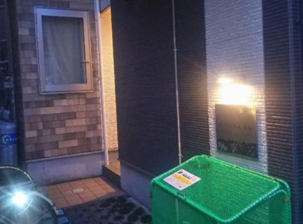 ネクステージ 鶯谷のエントランス