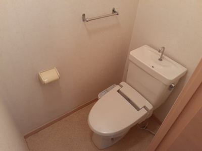 【トイレ】 | コーポモンシェル | シンプルで使いやすいトイレです