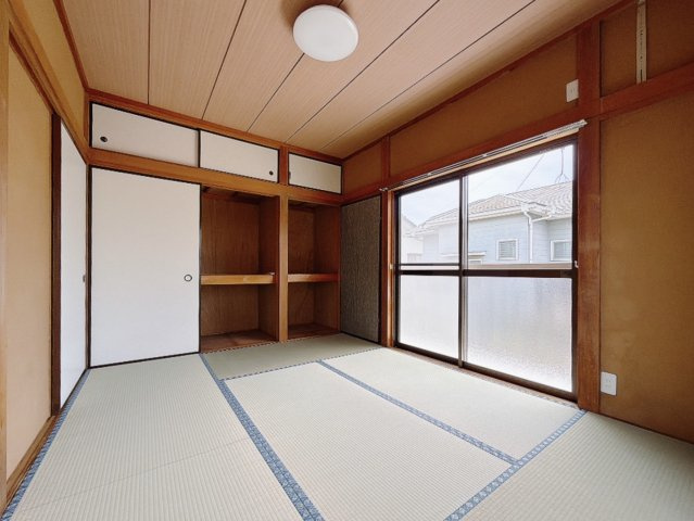 【中古戸建】館林市高根町の和室|■和室｜畳にはリラックス効果があるといわれています。フローリングでは感じることのできない圧倒的な寛ぎやすさを実感してください♪