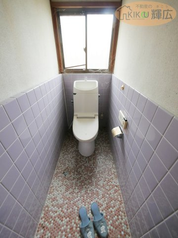 高砂市北浜町牛谷　中古戸建のトイレ