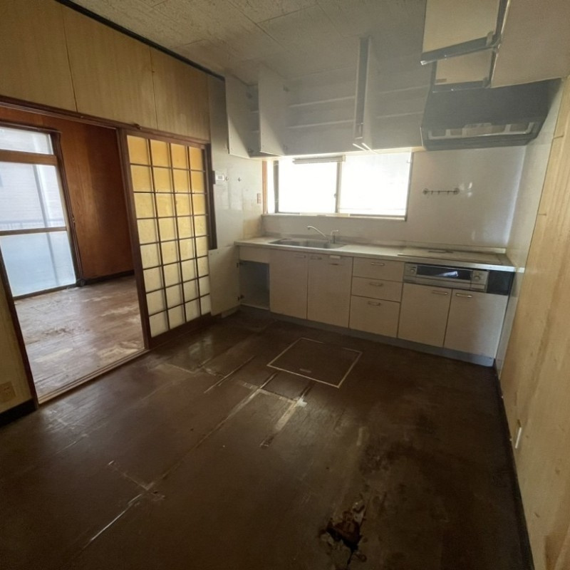 相浦町一戸建のキッチン