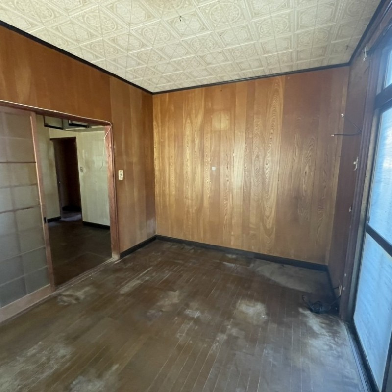 相浦町一戸建の洋室
