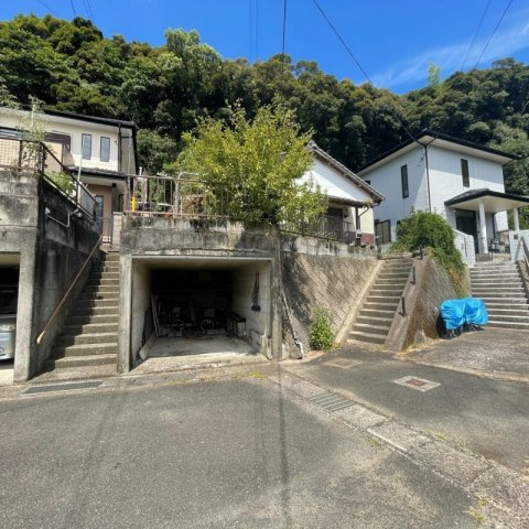 相浦町一戸建の駐車場