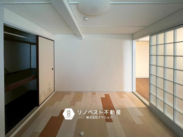 八戸ノ里ハイツの洋室|【リノベスト不動産】女性スタッフ・男性スタッフ共に活躍中！
