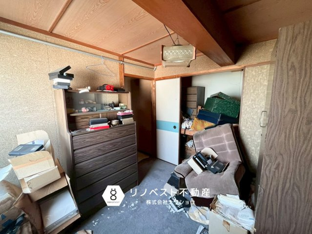 八戸ノ里ハイツの洋室|【リノベスト不動産】女性スタッフ・男性スタッフ共に活躍中！