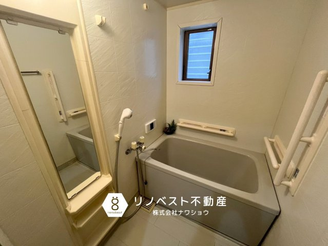 東大阪市六万寺町1丁目の浴室|浴室乾燥機付きで雨の日も洗濯物が干せます♪
