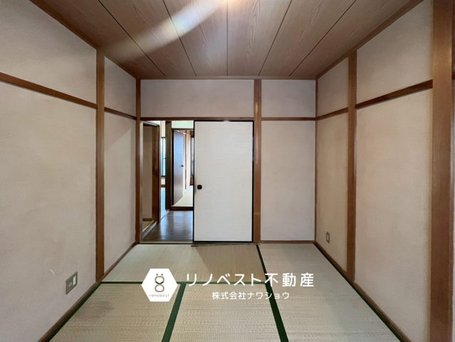 東大阪市六万寺町1丁目の和室|和室の落ち着いた雰囲気や、い草の香りは集中力を高めると言われています。読書、勉強、また最近ではリモートワークのスペースとしても非常に優秀です！
