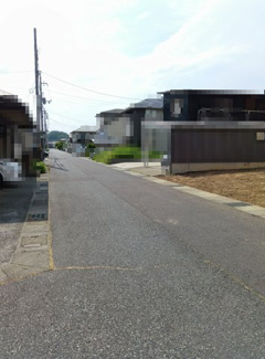 【前面道路含む現地写真】 | 鳥取市湖山町南2丁目土地