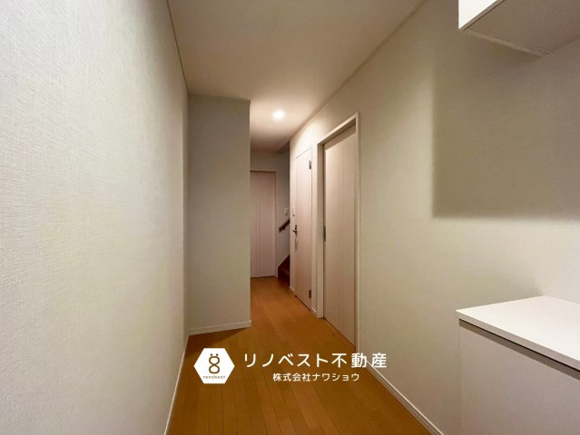 生野区林寺4丁目の玄関|【リノベスト不動産】女性スタッフ・男性スタッフ共に活躍中！
