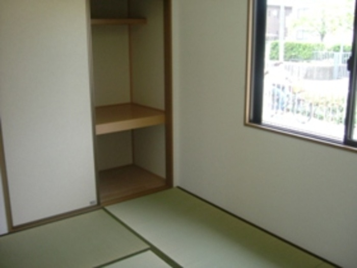 パークハイム前田の和室