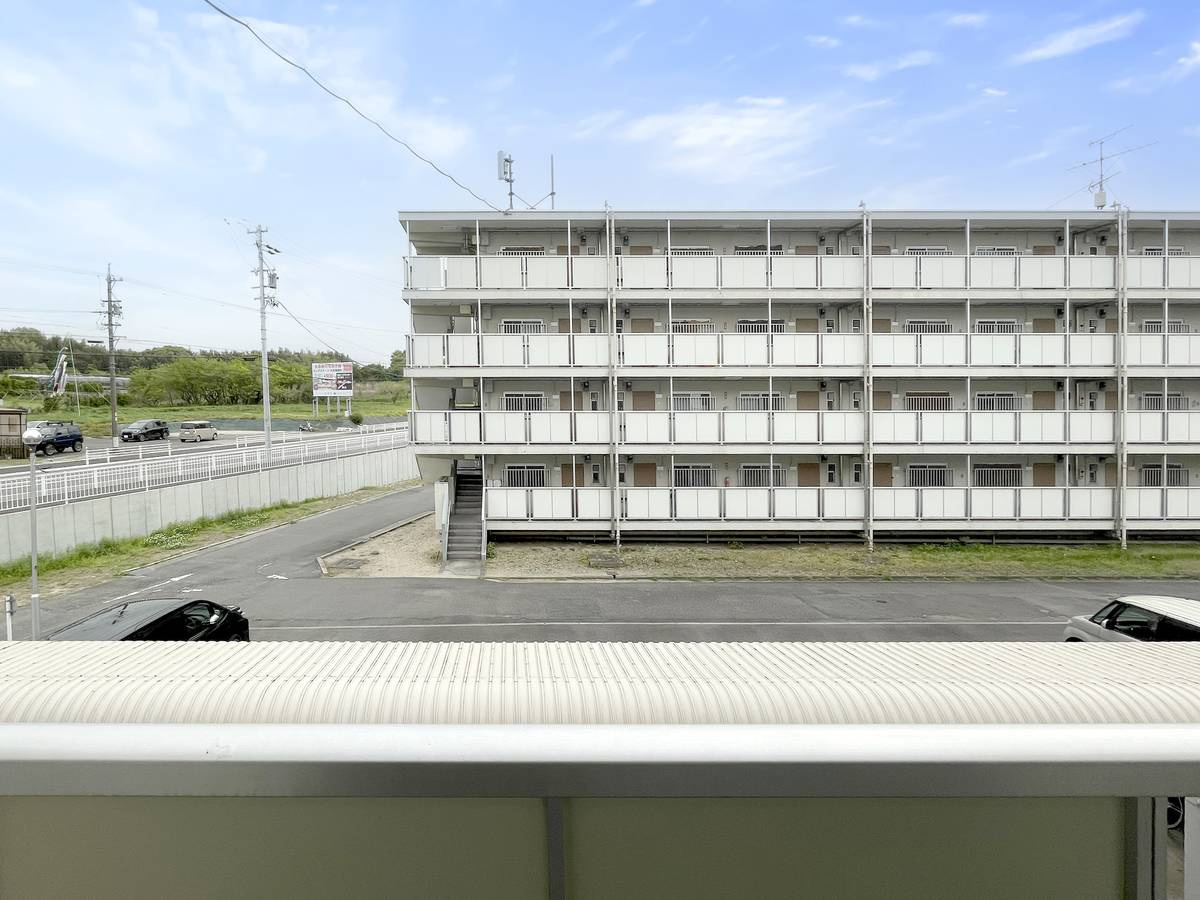 ビレッジハウス長草１号棟の展望