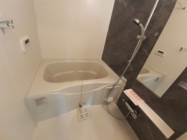 Ｌｕｔａｎ北町の浴室