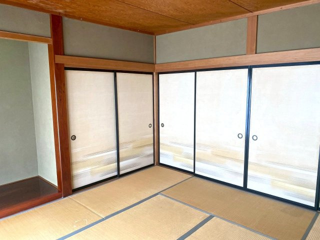 【和室】 | ◇◆山北町山北 中古戸建◆◇ | 1階8帖の洋室♪