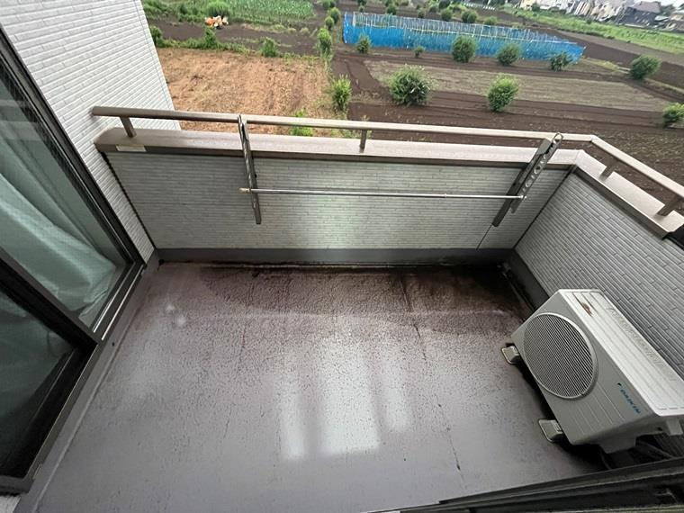 中清戸戸建のバルコニー