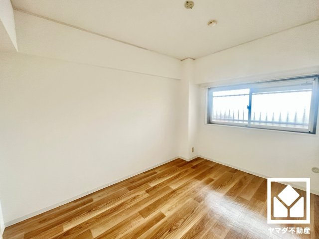 朝日プラザ宇治の洋室