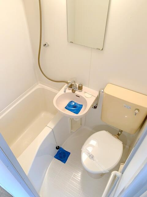 写真は別号室を使用