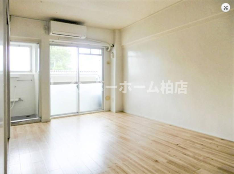 特典：仲介手数料が無料です!!の居間・リビング|ゆったりとした居間です