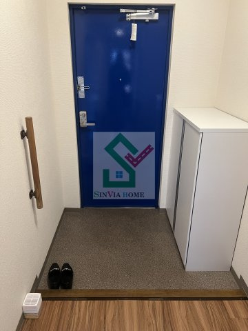 ガーデンコート清瀬4号棟の玄関
