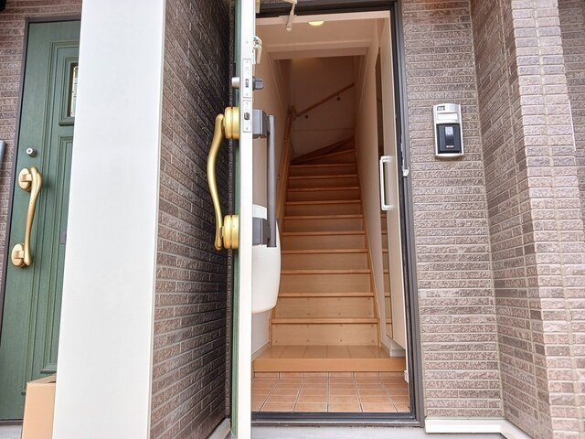 ウォーターリバー和田の玄関