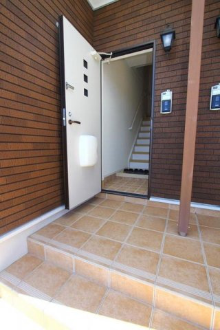 エスペール２１　吉野Ｃのエントランス