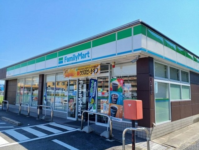 グランパレの周辺|ファミリーマート様まで370m