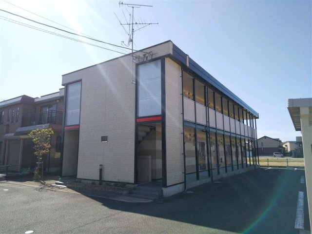 レオパレス西荒屋の外観