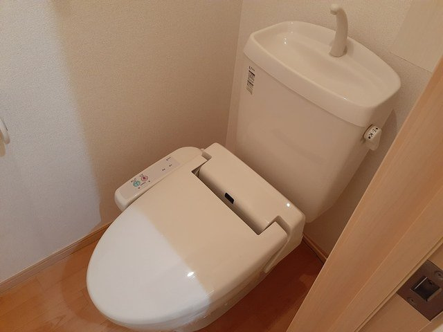 セトル・アンソレイユ　Ｂのトイレ