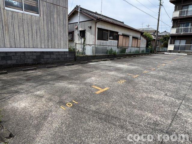 T&Kハイツの駐車場