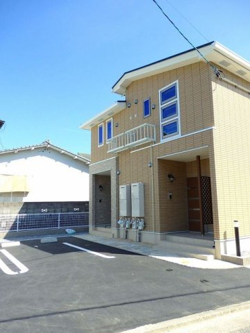ノ－ブル川内Ⅴ番館の駐車場