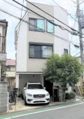 【外観】 | ■祐天寺駅６分■令和２年築■東南角地■賃貸併用■４ＬＤＫ■ルーフバルコニー■住友不動産の注文建築 | 特別キャンペーン中！
詳細は「諸費用」欄をご確認下さい！
■祐天寺駅６分
■令和２年築
■東南角地
■賃貸併用（１Ｒ×２）
■４ＬＤＫ
■広々ルーフバルコニー
■住友不動産の注文建築