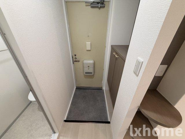 ヴィラボナールB棟の玄関