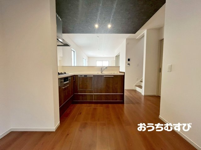 小牧市東田中2期(全9棟)のキッチン