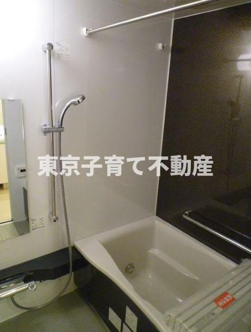 メゾンカルム本郷の浴室