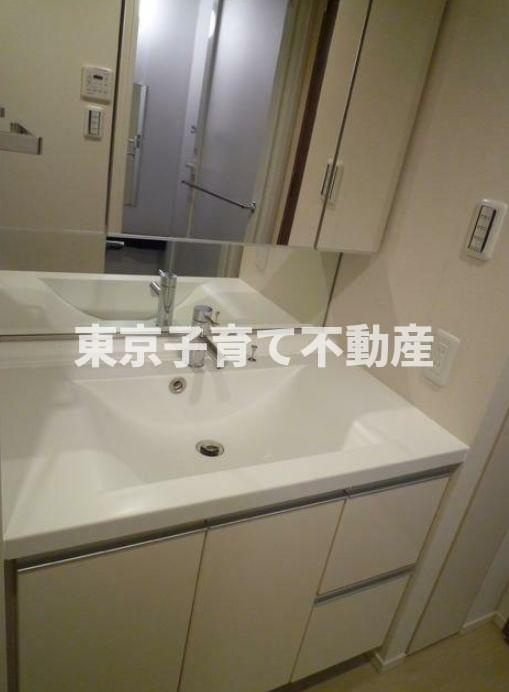 メゾンカルム本郷の洗面所