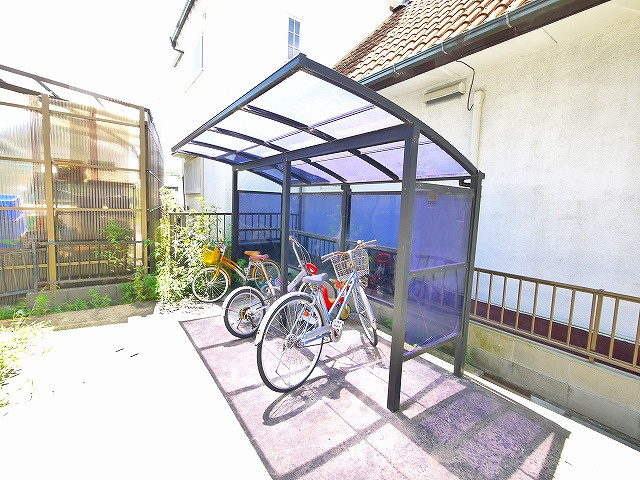 ファミーユ下山のその他共用部分|駐輪場です